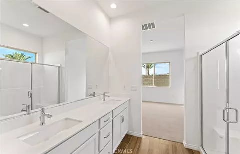 Bath - 39946 Everglades Dr, Indio, CA 92203 photo 3 of 4