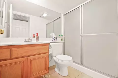 Bath - 770 Sugar Maple Ln, Corona, CA 92881 photo 1 of 2