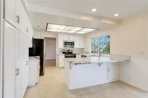 Kitchen - 15750 Pounders, Riverside, CA 92504 photo 3 of 4