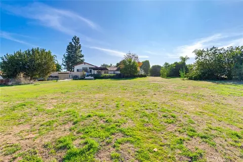 Exterior - 15750 Pounders, Riverside, CA 92504 photo 10 of 12