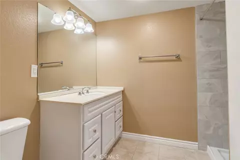 Bath - 15750 Pounders, Riverside, CA 92504 photo 2 of 3