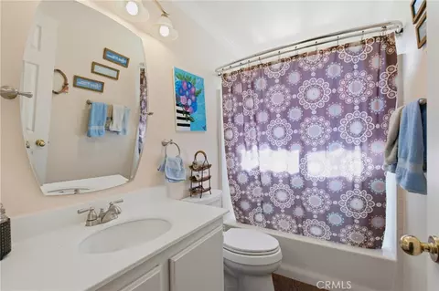 Bath - 12329 Mimosa Ln, Riverside, CA 92503 photo 1 of 2