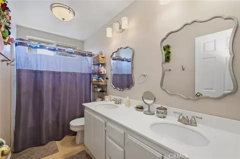 Bath - 12329 Mimosa Ln, Riverside, CA 92503 photo 2 of 2