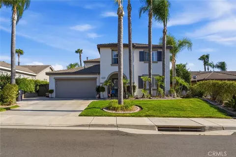 Exterior - 12329 Mimosa Ln, Riverside, CA 92503 photo 4 of 6