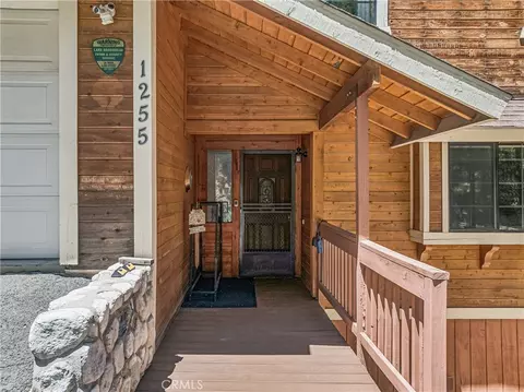 Exterior - 1255 Aleutian Dr, Lake Arrowhead, CA 92352 photo 2 of 5