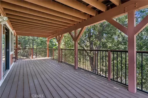 Exterior - 1255 Aleutian Dr, Lake Arrowhead, CA 92352 photo 4 of 5