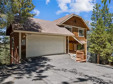 Exterior - 1255 Aleutian Dr, Lake Arrowhead, CA 92352 photo 5 of 5