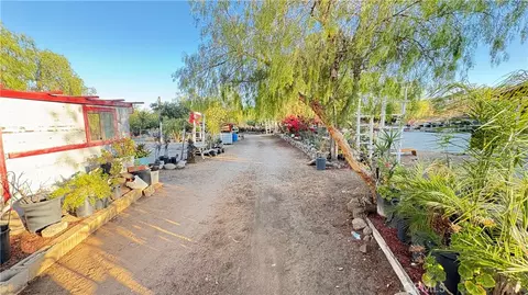 21751 Rogers, Perris, CA 92570 photo 3