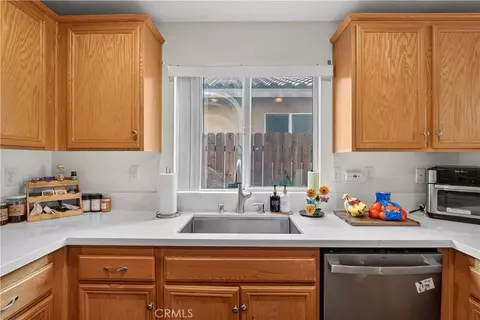 Kitchen - 1020 Marigold Dr, Perris, CA 92571 photo 8 of 8
