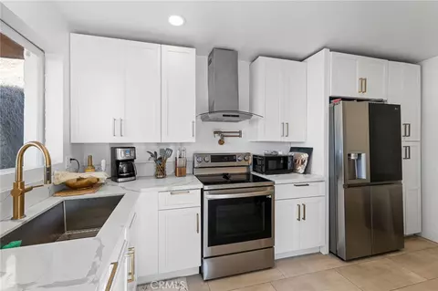 Kitchen - 3170 Pachappa, Riverside, CA 92506 photo 1 of 3
