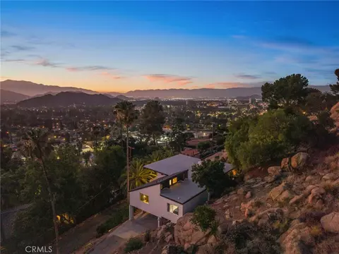 View/Area - 3170 Pachappa, Riverside, CA 92506 photo 7 of 12