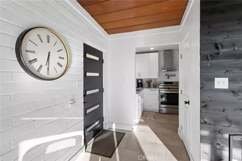 Entry Way - 3170 Pachappa, Riverside, CA 92506 photo 1 of 4