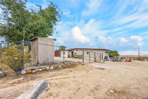 Exterior - 32787 Jagadon, Lucerne Valley, CA 92356 photo 5 of 10