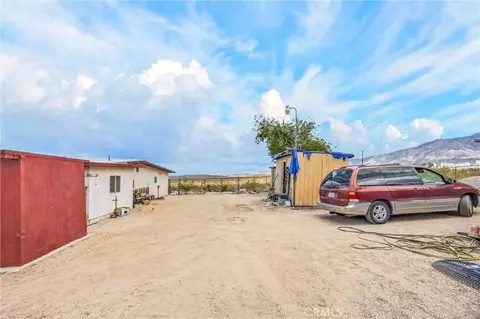 Exterior - 32787 Jagadon, Lucerne Valley, CA 92356 photo 9 of 10