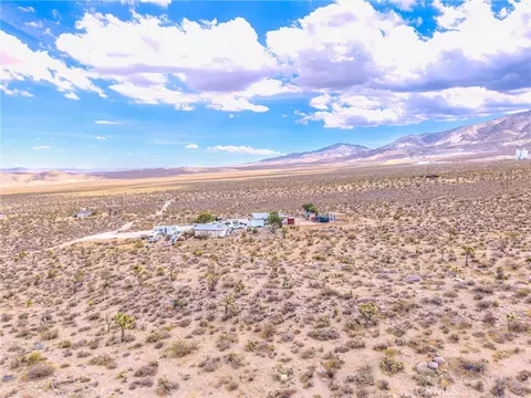 View/Area - 32787 Jagadon, Lucerne Valley, CA 92356 photo 10 of 14