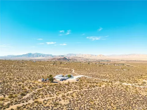 View/Area - 32787 Jagadon, Lucerne Valley, CA 92356 photo 13 of 14
