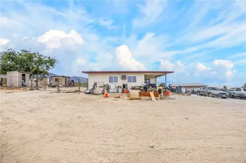 Exterior - 32787 Jagadon, Lucerne Valley, CA 92356 photo 2 of 10