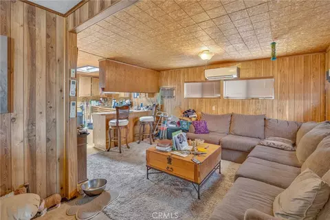 Living - 32787 Jagadon, Lucerne Valley, CA 92356 photo 2 of 2