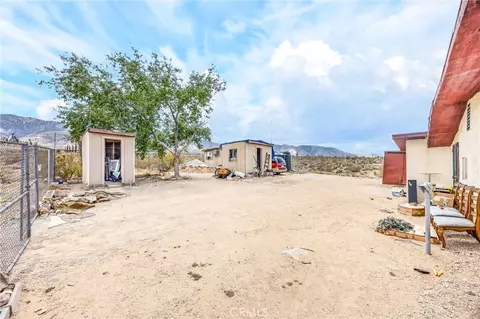 Exterior - 32787 Jagadon, Lucerne Valley, CA 92356 photo 6 of 10
