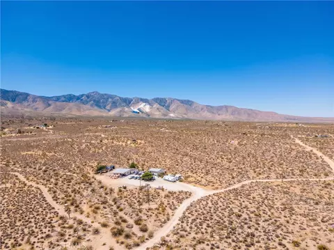 View/Area - 32787 Jagadon, Lucerne Valley, CA 92356 photo 2 of 14