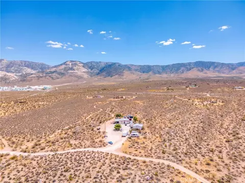 View/Area - 32787 Jagadon, Lucerne Valley, CA 92356 photo 12 of 14
