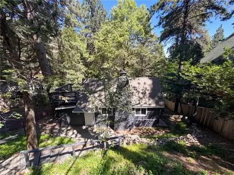 Exterior - 982 Oak, Crestline, CA 92325 photo 3 of 12