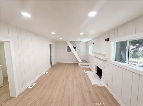 Living - 982 Oak, Crestline, CA 92325 photo 1 of 3
