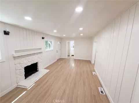 Living - 982 Oak, Crestline, CA 92325 photo 3 of 3