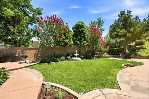 Exterior - 17213 Noble Vw, Riverside, CA 92503 photo 6 of 8