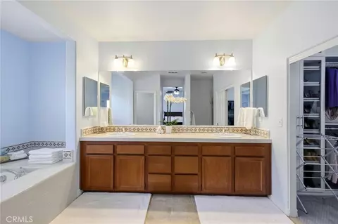 Bath - 17213 Noble Vw, Riverside, CA 92503 photo 1 of 5