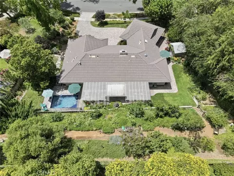 View/Area - 1179 Lyndhurst, Riverside, CA 92507 photo 2 of 6