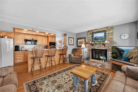 Living - 18666 Bert Rd, Riverside, CA 92508 photo 5 of 8