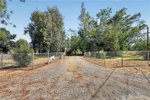 Exterior - 18666 Bert Rd, Riverside, CA 92508 photo 20 of 21