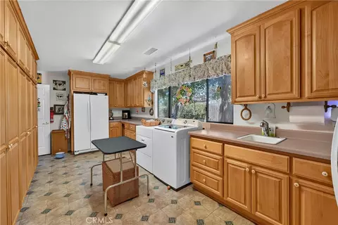 18666 Bert Rd, Riverside, CA 92508 photo 21
