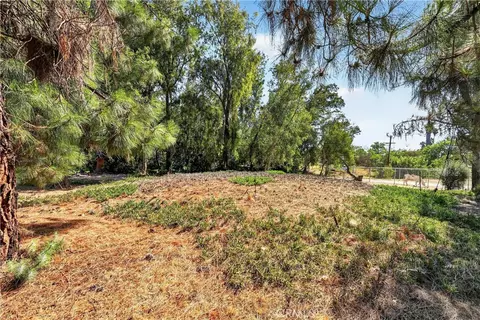 Exterior - 18666 Bert Rd, Riverside, CA 92508 photo 18 of 21