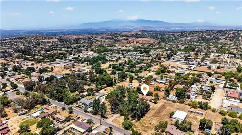 View/Area - 18666 Bert Rd, Riverside, CA 92508 photo 7 of 8