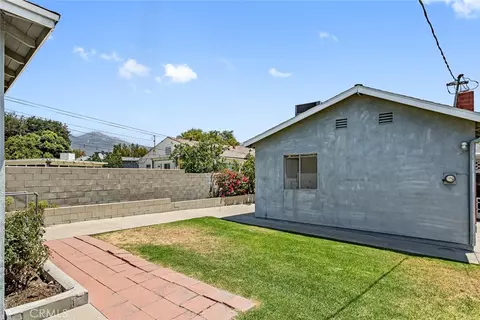 697 N 8th Ave, Upland, CA 91786 photo 39