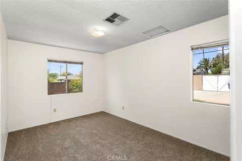 697 N 8th Ave, Upland, CA 91786 photo 16