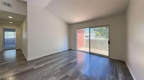 Living - 200 E Alessandro #80, Riverside, CA 92508 photo 2 of 5