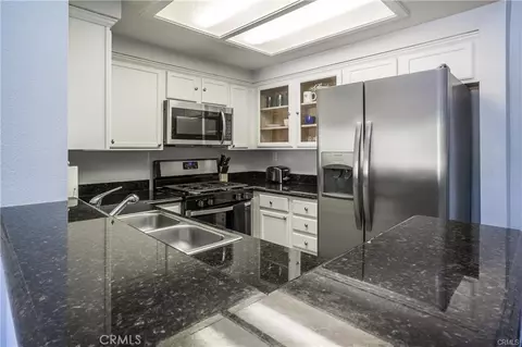 Kitchen - 200 E Alessandro #80, Riverside, CA 92508 photo 3 of 3
