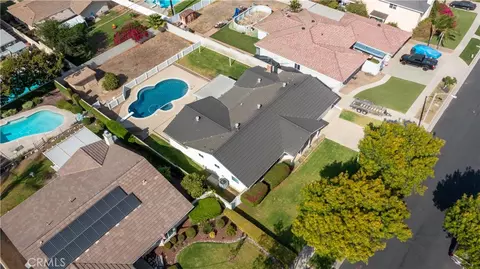View/Area - 415 E Kendall St, Corona, CA 92879 photo 6 of 6
