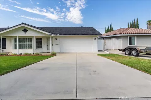 Exterior - 415 E Kendall St, Corona, CA 92879 photo 2 of 14