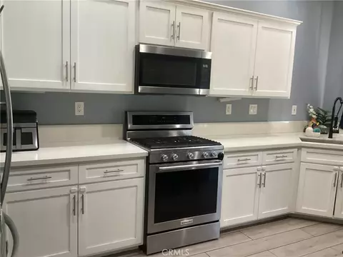Kitchen - 8033 David Way, Riverside, CA 92509 photo 1 of 3