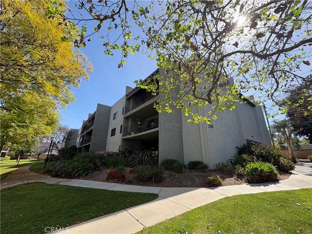 246 E Fern, Redlands, CA 92373