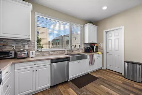 Kitchen - 10674 Paramount, Downey, CA 90241 photo 3 of 3
