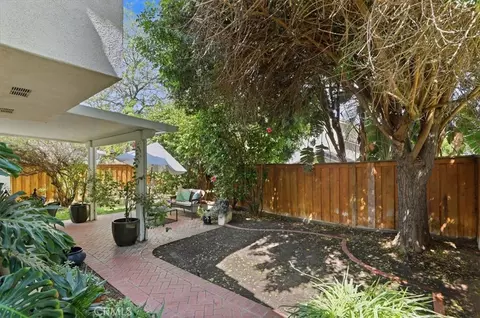 Exterior - 6717 Hunt Ct, Riverside, CA 92506 photo 11 of 12