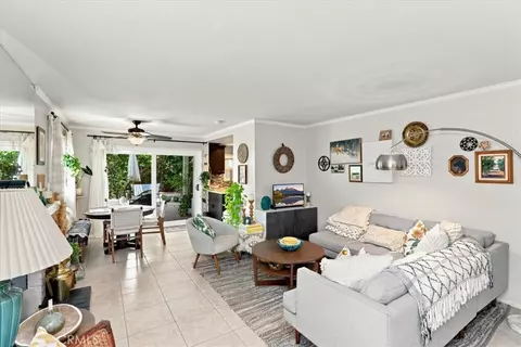 Living - 6717 Hunt Ct, Riverside, CA 92506 photo 6 of 9