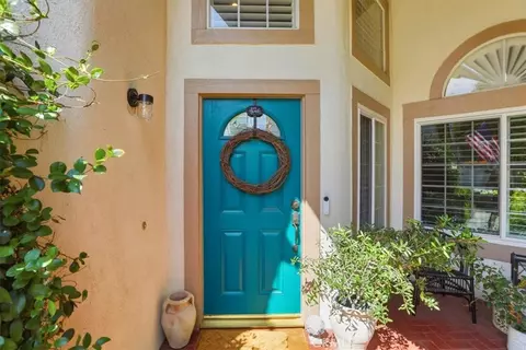 Entry Way - 6717 Hunt Ct, Riverside, CA 92506 photo 1 of 3