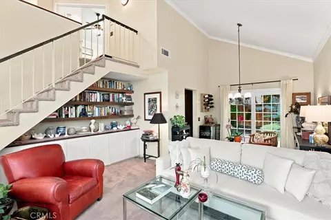 Living - 6717 Hunt Ct, Riverside, CA 92506 photo 1 of 9