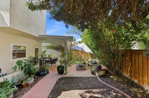 Exterior - 6717 Hunt Ct, Riverside, CA 92506 photo 10 of 12
